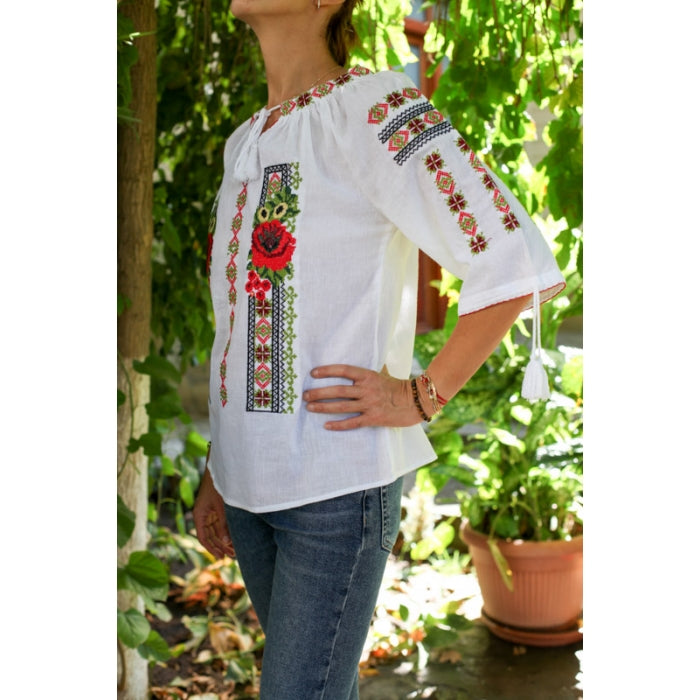 Ie Traditionala cu maci