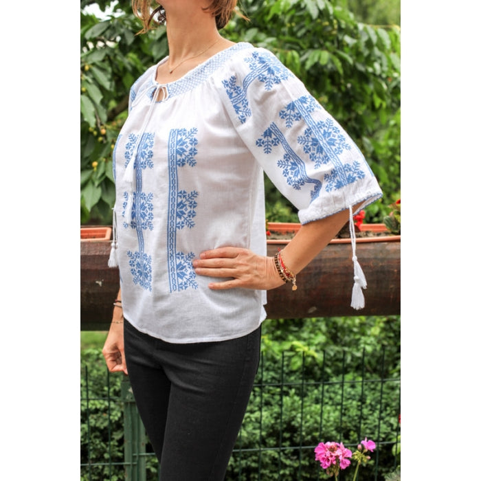 Ie Traditionala  Dalina