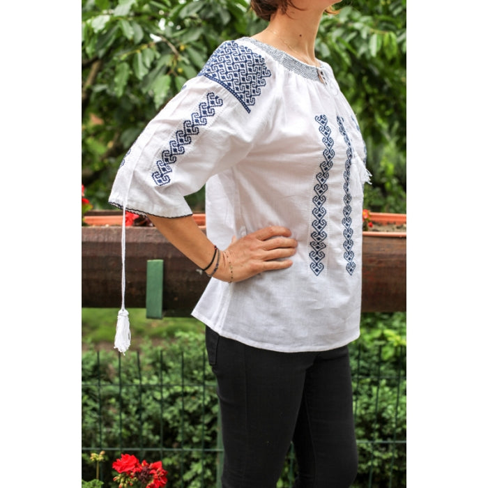 Ie Traditionala  Dalina3