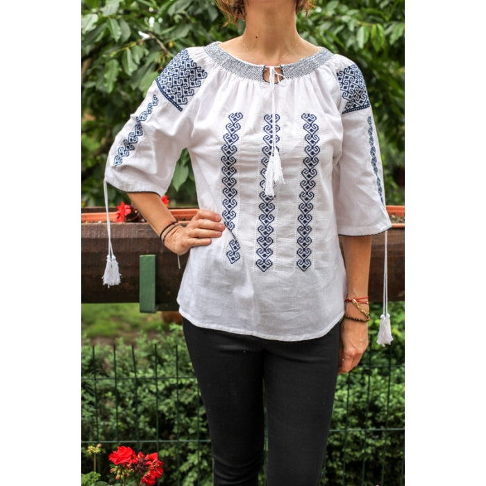 Ie Traditionala  Dalina3