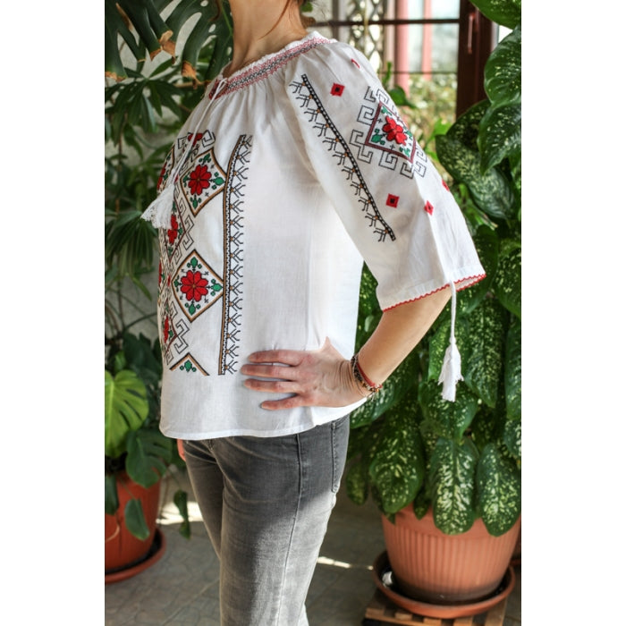 Ie Traditionala Iustina