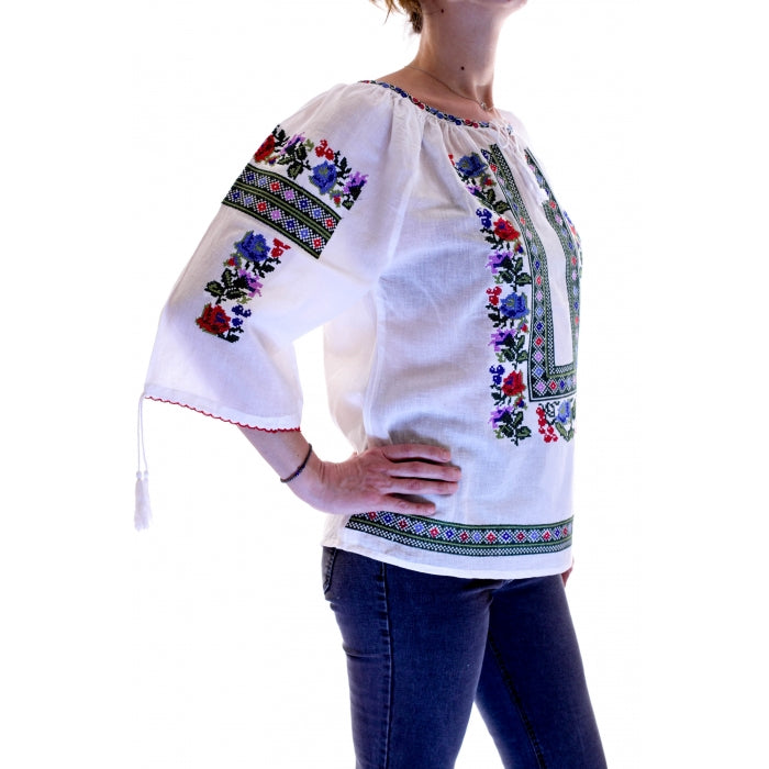 Ie Traditionala Liana4