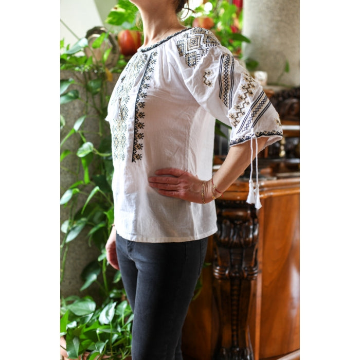 Ie traditionala Mia14