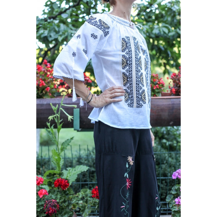 Ie Traditionala Mihaela