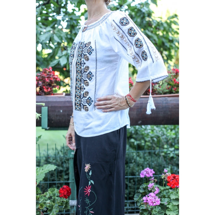 Ie Traditionala Romaneasca Ana