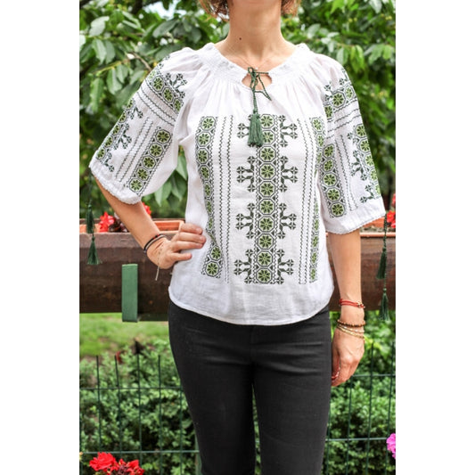 Ie Traditionala Vanesa